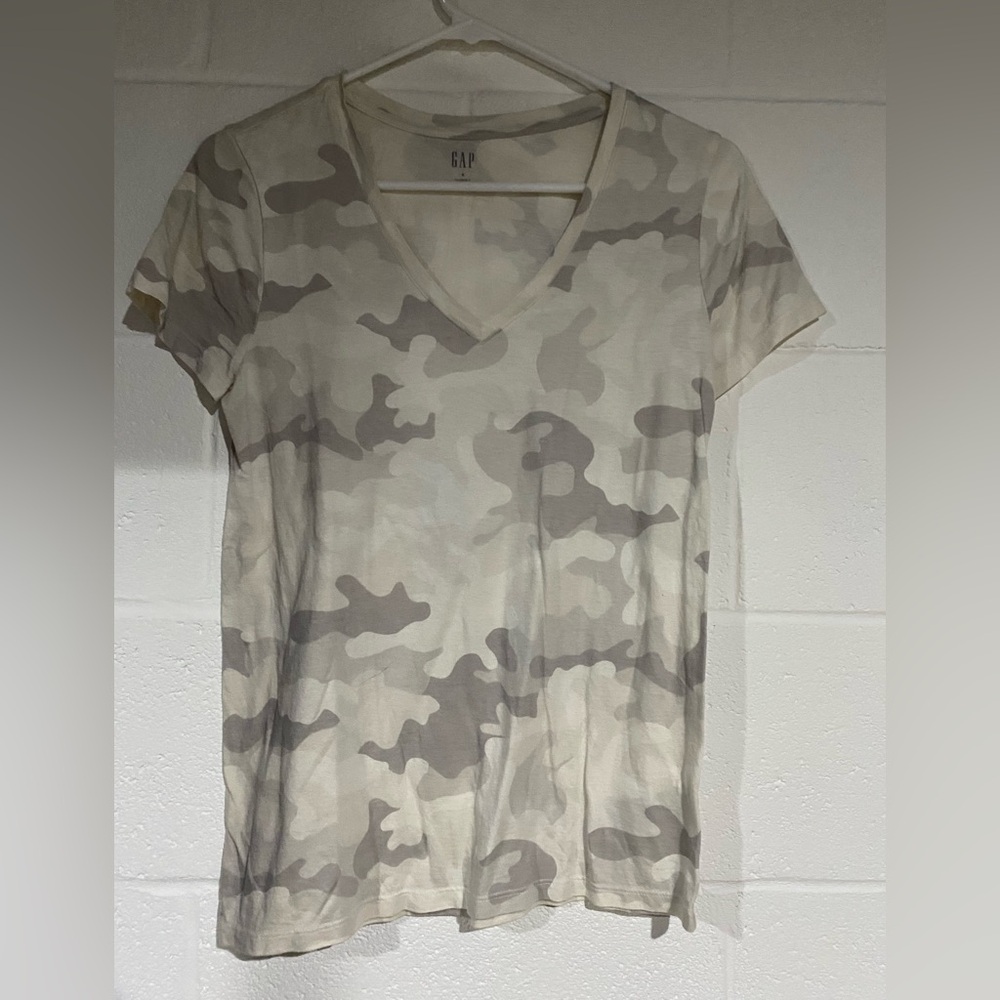 Gap size small tee